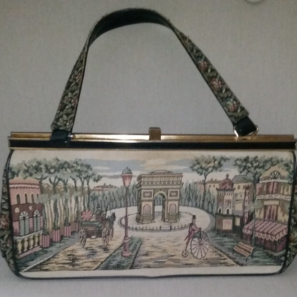 Vintage La Marquise finest Italian tapestry handbag EUC